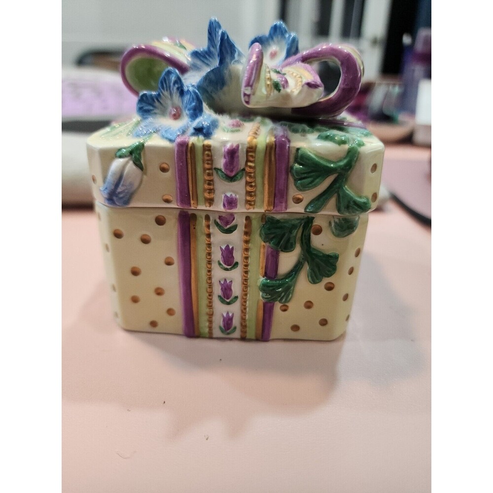 Fritz & Floyd Trinket Box With Blue Flowers & Purple Ribbon.
